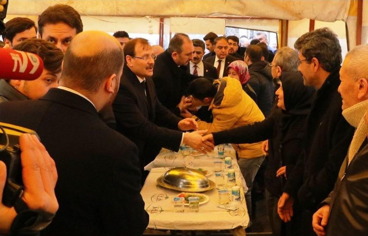 &Ccedil;avuşoğlu Ve G&uuml;l&rsquo;den Taziye Ziyaretleri