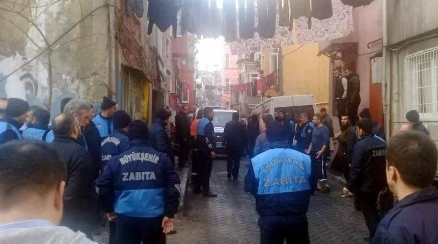 Beyoğlu’nda 2 Tonluk Midye Dolma Operasyonu