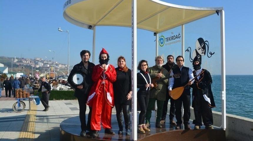 A&ccedil;ık Sahne A&ccedil;ılıyor