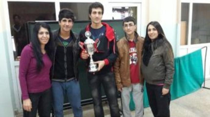 Tunceli&rsquo;de Okul Sporları Masa Tenisi M&uuml;sabakaları Sona Erdi