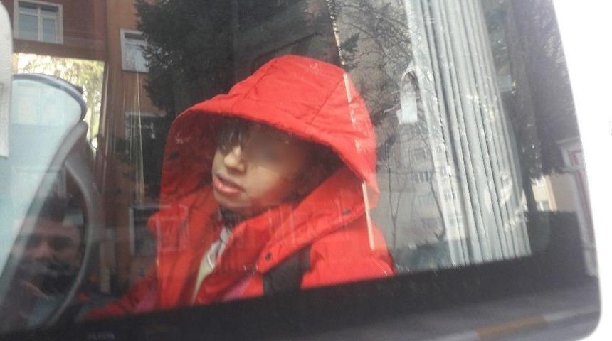 (&ouml;zel) Engelli &Ccedil;ocuk, Servis Aracında Unutuldu