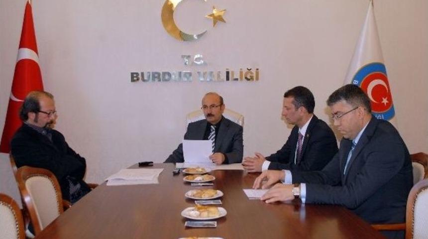 Burdur&rsquo;da Halk Memnun, &Ouml;ğrenci Sıkıntılı