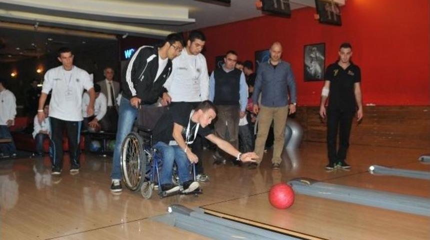 &Ouml;ğrencilerin Paintball Keyfi