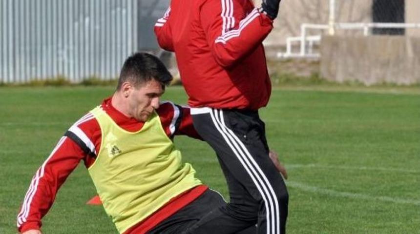 Sivasspor Başkani Antrenmani İzledi
