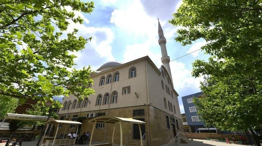 Yıldırım&rsquo;da Camilere &Ouml;zel Bakım