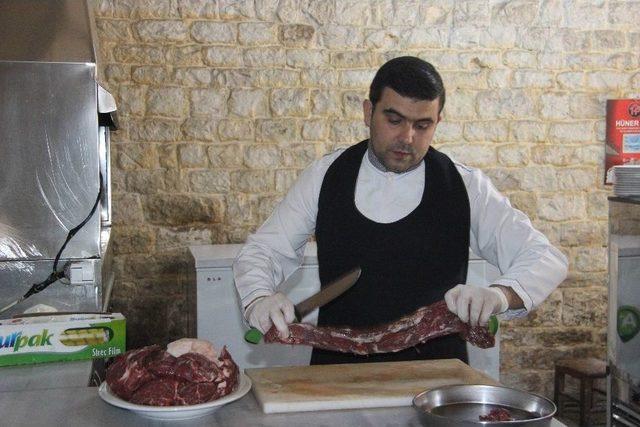 Roketli Saldırıda Hasar Gören Restoran Yeniden Hizmete Açıldı 1