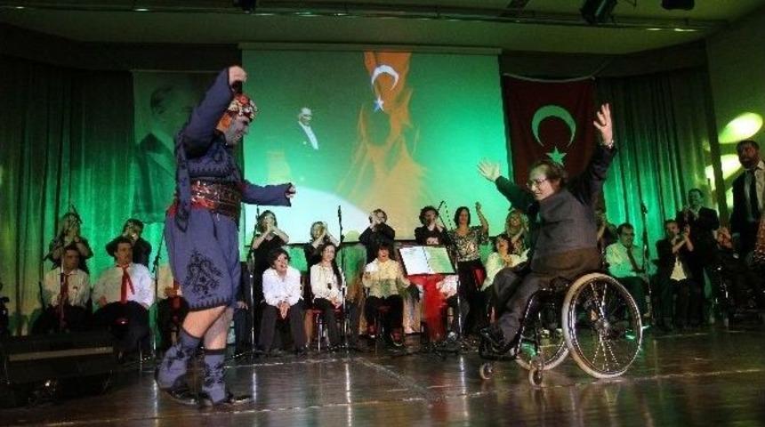 Akpınar&rsquo;dan G&ouml;rme Engellilere &Ouml;zel Kartvizit