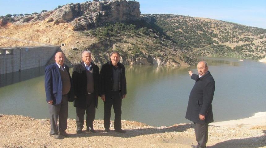 Sağanak Yağışlar Üreticilerin Yüzünü Güldürdü