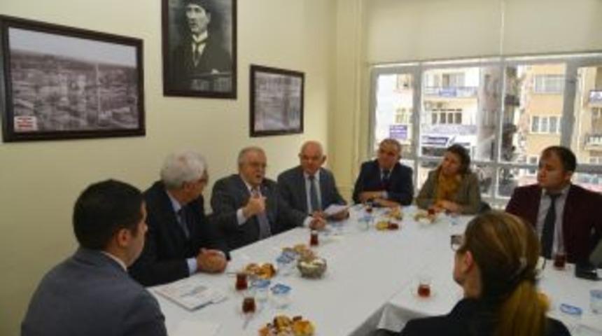 Vali Şent&uuml;rk, Kent Konseyini Ziyaret Etti