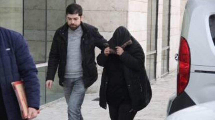 Sarıldığı Terzinin C&uuml;zdanını &Ccedil;alan Kadın Yakalandı