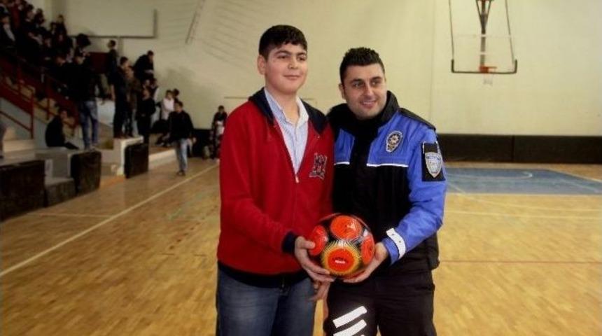 Iğdır&rsquo;da Liselerarası Basketbol Turnuvası