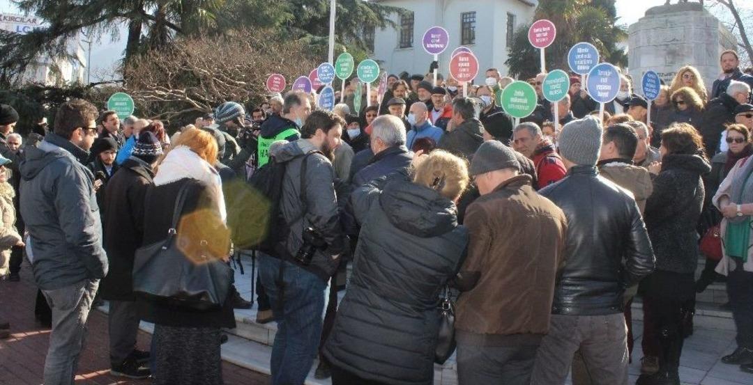 Zehir Soluyan Bursalılardan Maskeli Termik Santral Eylemi