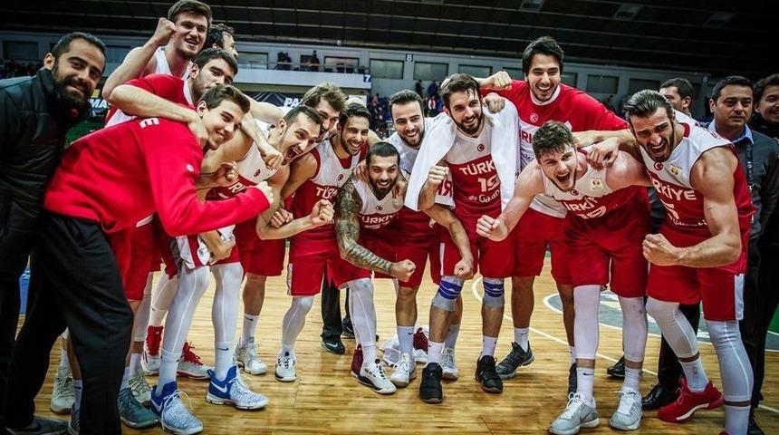 Milliler İsve&ccedil;&rsquo;te Kapalı Gişe