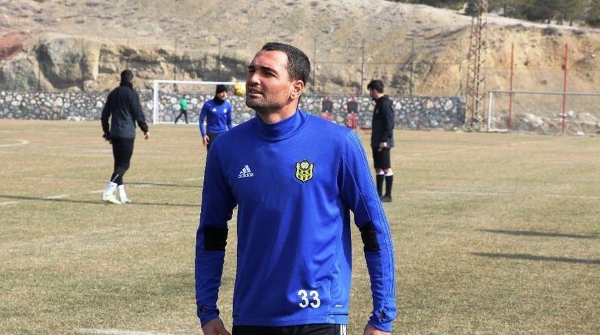 Yeni Malatyaspor&rsquo;un Kalecisi Erta&ccedil; &Ouml;zbir&rsquo;den Az Gol Yemelerinin Sırrı