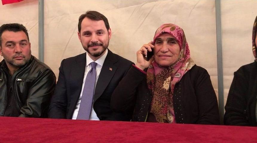 Şehit Eşi, Cumhurbaşkanı Erdoğan İle Telefonda G&ouml;r&uuml;şt&uuml;