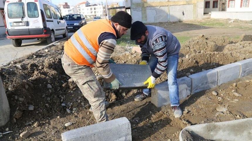 Selvilitepe&rsquo;de Sokaklar Parkeye Hazırlanıyor