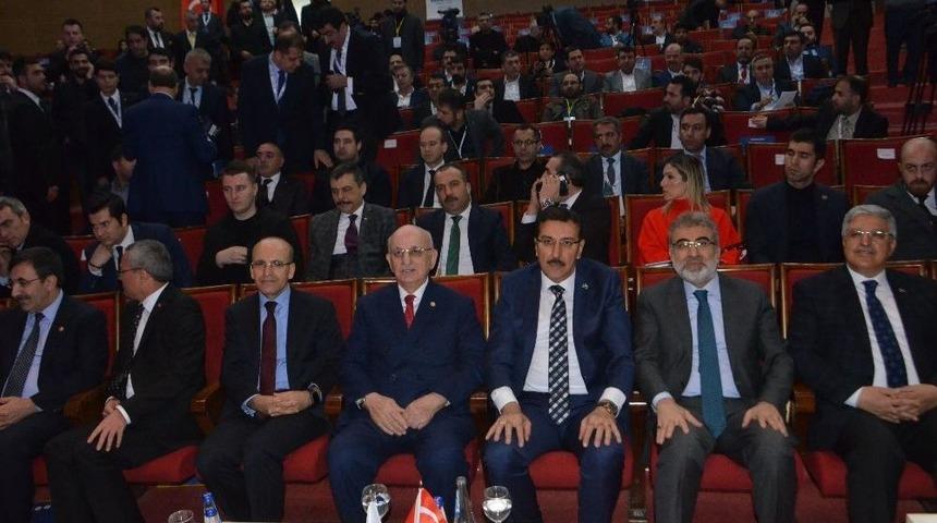 Tbmm Başkanı Kahraman: "siyasal Hayatımızda B&uuml;y&uuml;k Bir Tarihi Leke Var"