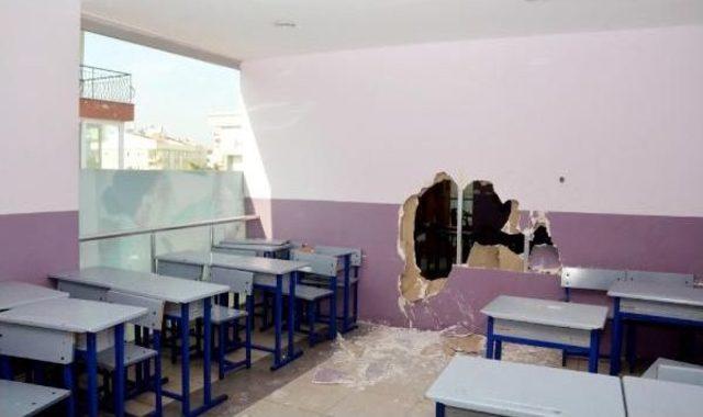 Eğitime Son Verilen Okulun Altini &Uuml;st&uuml;ne Getirdiler 2