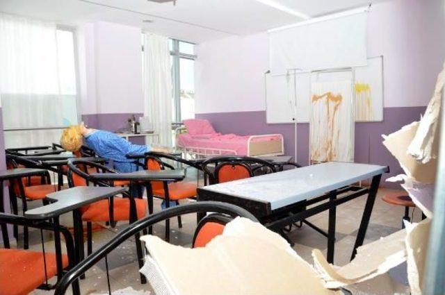 Eğitime Son Verilen Okulun Altini &Uuml;st&uuml;ne Getirdiler 3