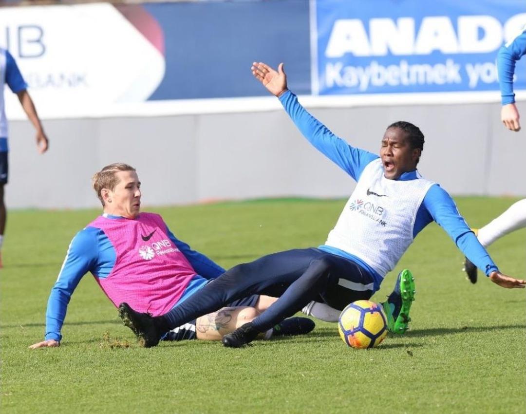 Trabzonspor, 6 Eksikle &Ccedil;alıştı