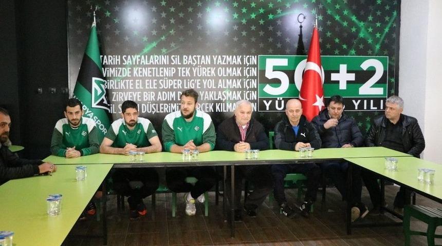 Batuhan Karadeniz Tekrardan Sakaryaspor&rsquo;da