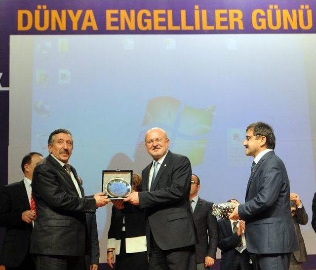 D&uuml;nya Engelliler G&uuml;n&uuml; 1
