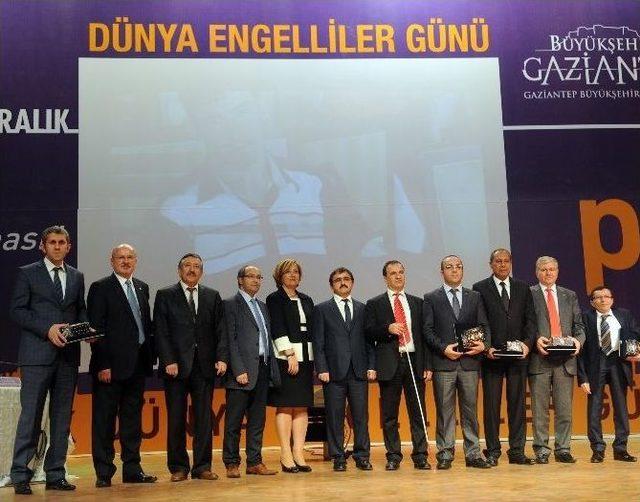 D&uuml;nya Engelliler G&uuml;n&uuml; 2