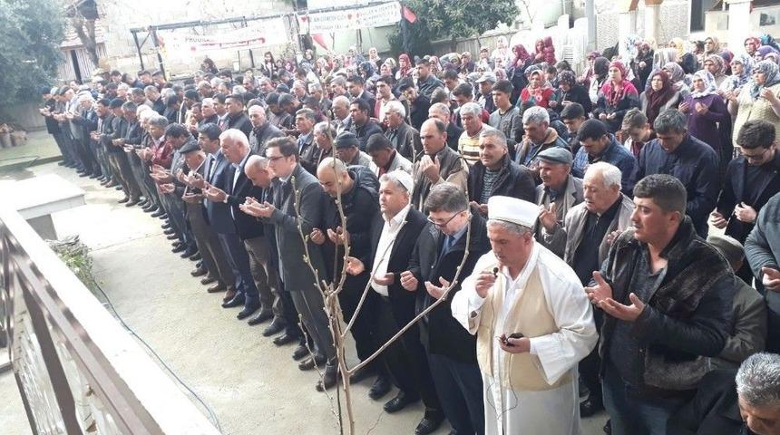 Sarıg&ouml;l&rsquo;de &Ccedil;ift&ccedil;iler Yağmur Duası Yaptı