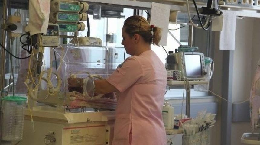 Om&uuml;&rsquo;de &Ccedil;ocuk Yoğun Bakım &Uuml;nitesi Yenilendi