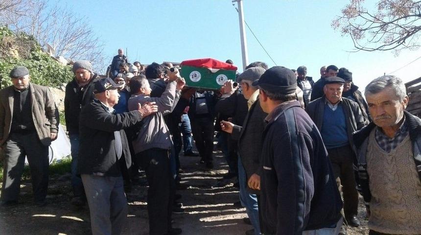 Kore Gazisi Erol Defnedildi