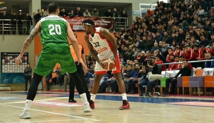 Tahincioğlu Basketbol Süper Ligi: Muratbey Uşak:85 - Yeşilgiresun Belediyespor: 82 G1