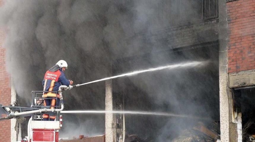 B&uuml;y&uuml;kşehir Belediyesi İtfaiyesi 2017 Yılında 1543 Yangına M&uuml;dahale Etti