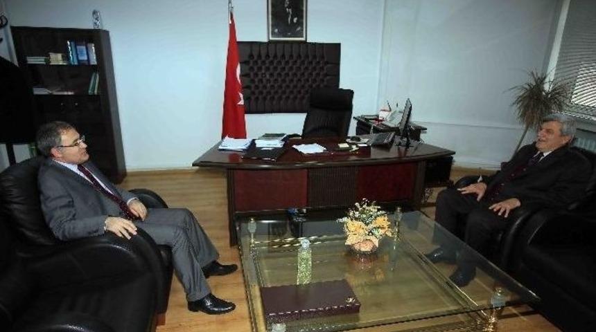 Karaosmanoğlu&rsquo;dan Vali Yardımcılarına Ziyaret