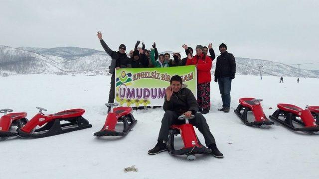 Özel Çocuklar Ovacık’ta Kayakla Tanıştı