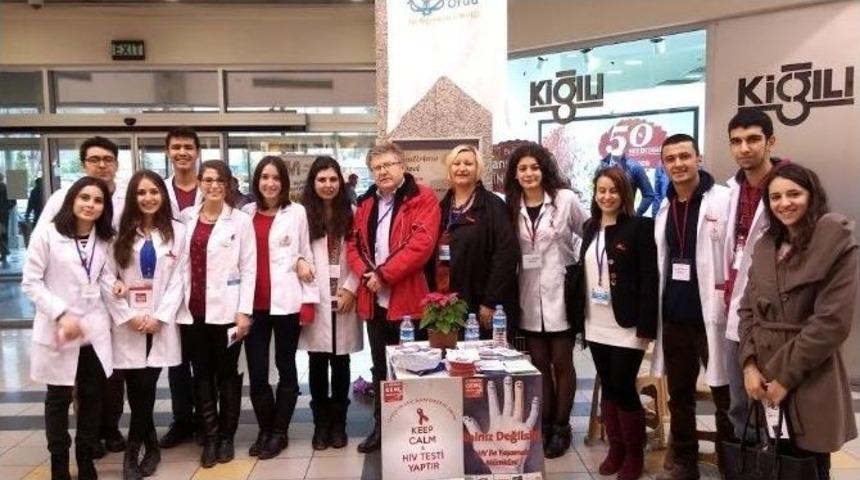 &Ouml;ğrenciler Aıds Konusunda Bilgi Verdi