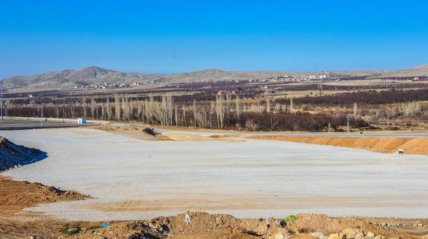 Yeni Stadyumunun Otopark Sorununa &Ccedil;&ouml;z&uuml;m