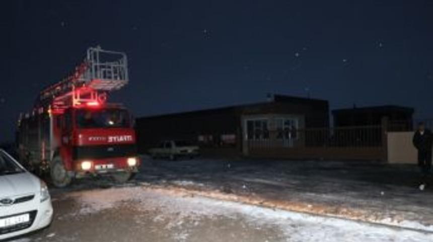 Havai Fişek Fabrikasında Patlama: 2 &Ouml;l&uuml;