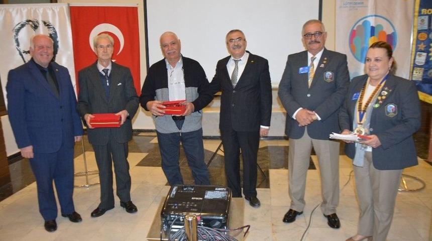 S&ouml;ke&rsquo;nin İki Ustasına Meslek Hizmet &Ouml;d&uuml;l&uuml;