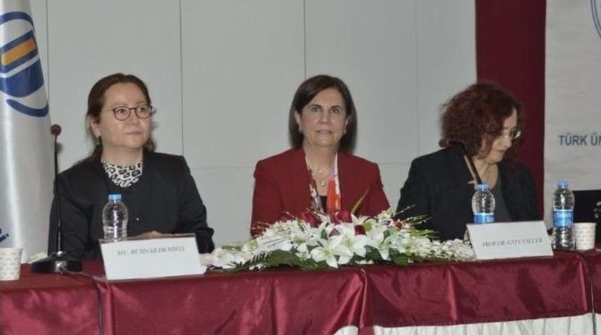 Esog&uuml;&rsquo;de Kadına Se&ccedil;me Ve Se&ccedil;ilme Hakkı Verilmesinin 80. Yılı Paneli