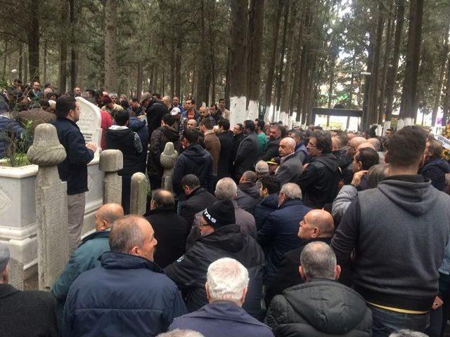 Kuşadası ’sıtkı Başkan’ İçin Ağladı