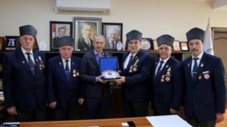 Gaziler&rsquo;den Başkan Dişli&rsquo;ye Ziyaret