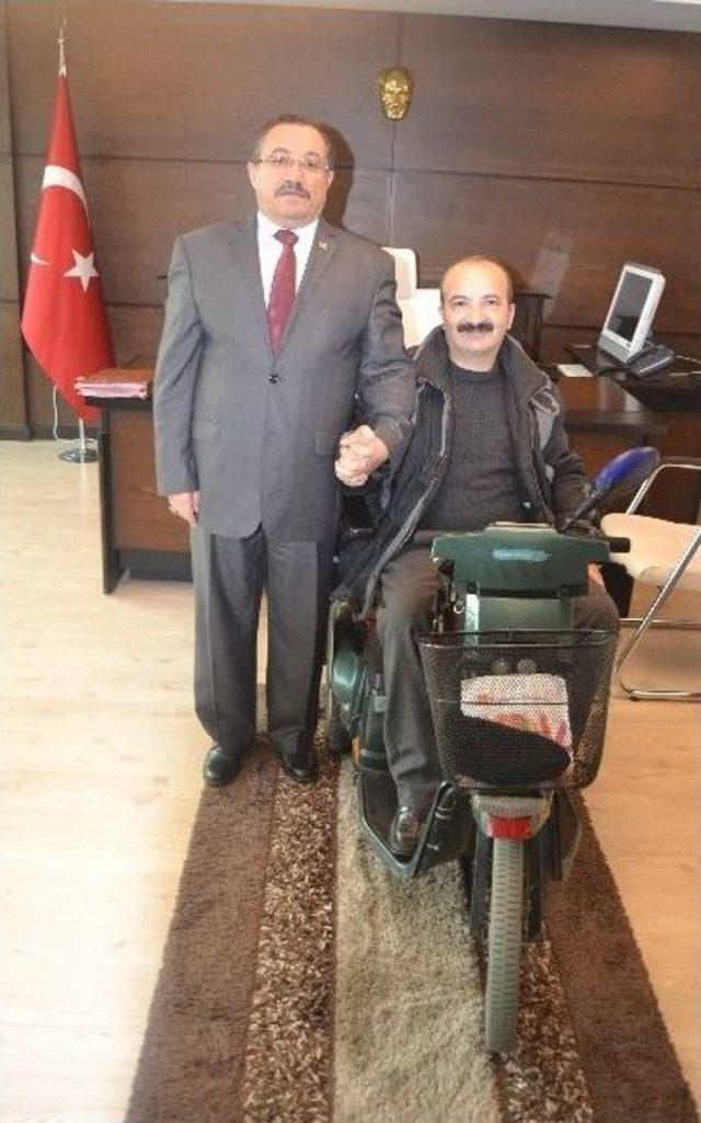 Akülü Araçları İle Makamında Kaymakamı Ziyaret Ettiler 2