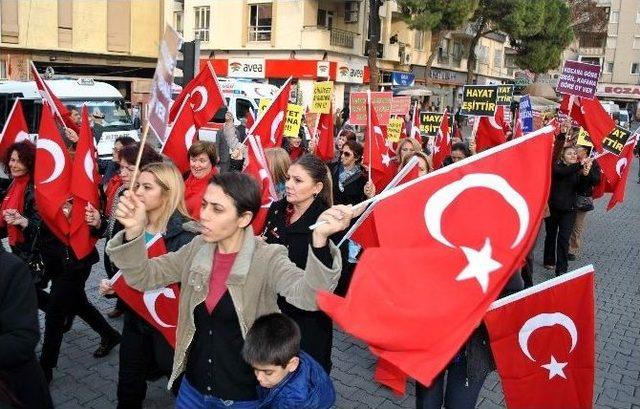 Aydınlı Kadınlardan ‘kadın Hakları’ Yürüyüşü