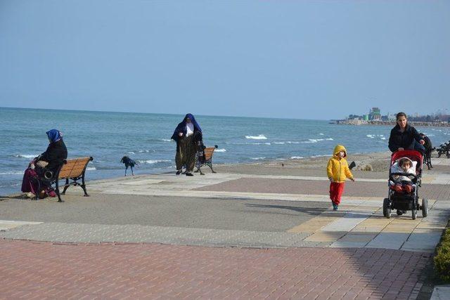 G&uuml;neşi G&ouml;ren Sahile İndi 3