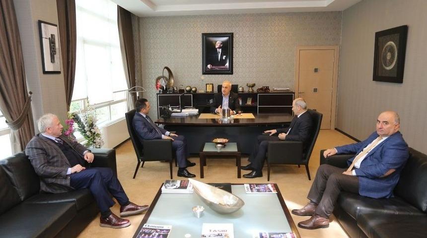 Satso Başkanı K&ouml;semusul, &rsquo;&rsquo;finans Sekt&ouml;r&uuml; Sakarya&rsquo;nın Gelişimine Dikkat G&ouml;stermelidir&rsquo;&rsquo;