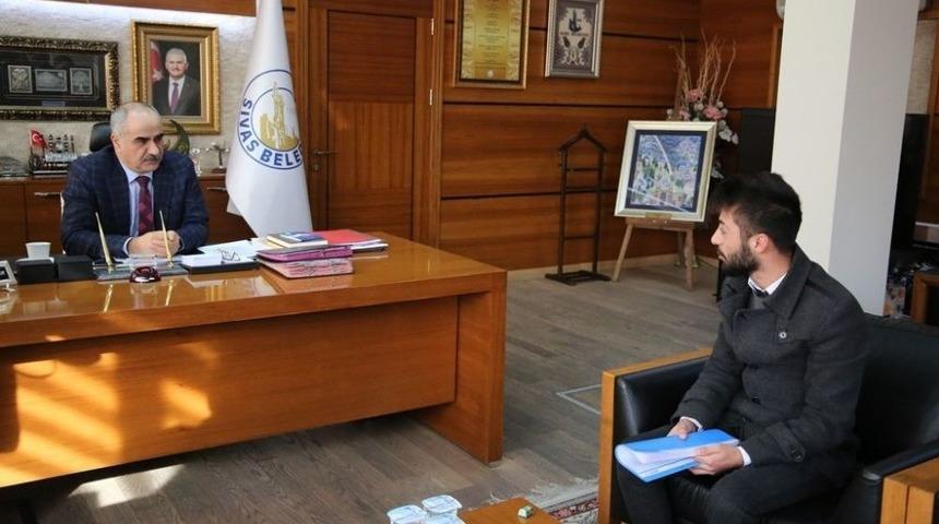 Başkan Aydın,"gençler Ölü Balık Gibi Olmamalı"