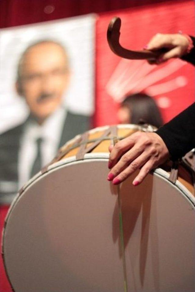 Kadınlar H&uuml;nerlerini Bu Kez Davulda G&ouml;sterdi 1