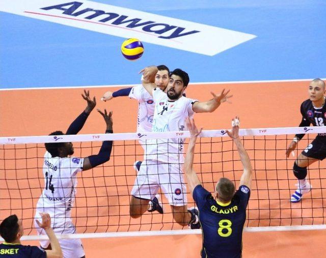 Voleybol Efeler Ligi: Halkbank: 3 - Fenerbahçe: 0