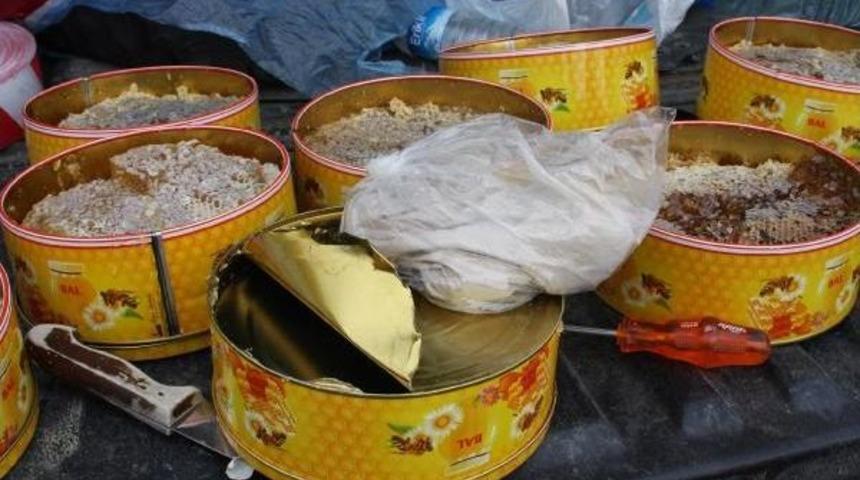 Bal Kutulari İ&ccedil;inde 4 Kilo 161 Gram Eroin Ele Ge&ccedil;irildi