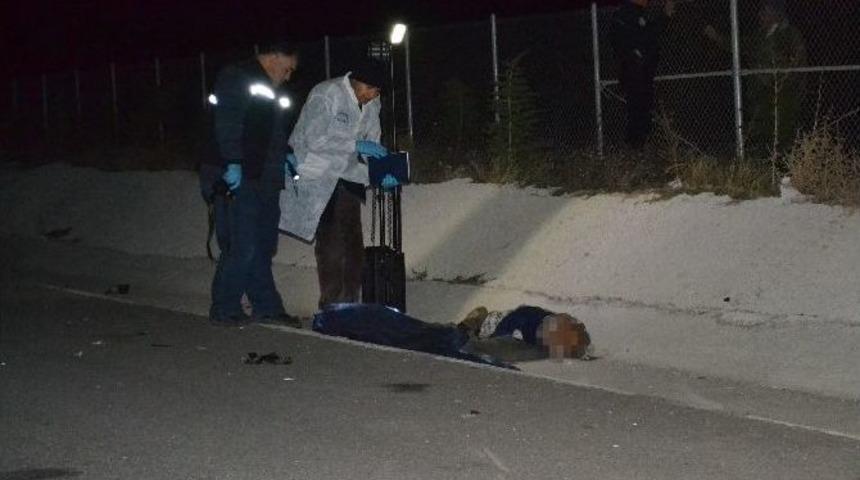 S&uuml;r&uuml;den Ka&ccedil;an Ke&ccedil;isini Kurtarmak İ&ccedil;in Canından Oldu